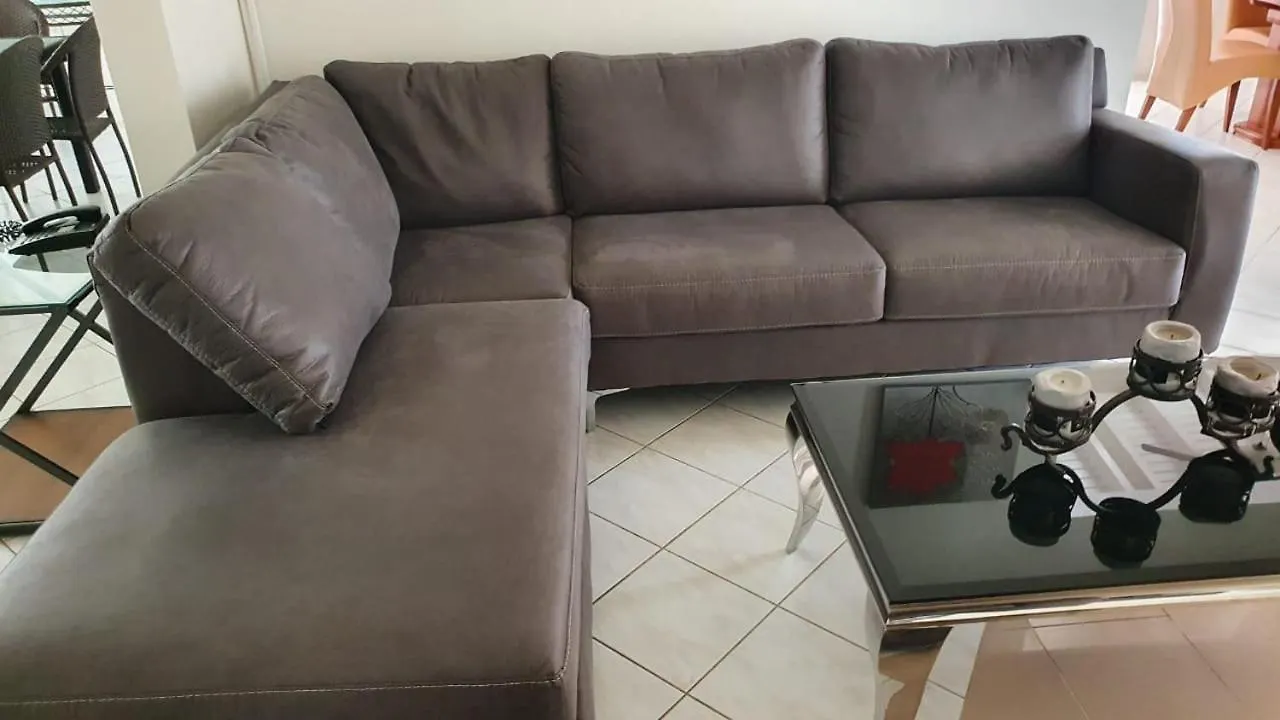 Tanki Leendert Palm Beach Vacation Villa ארובה