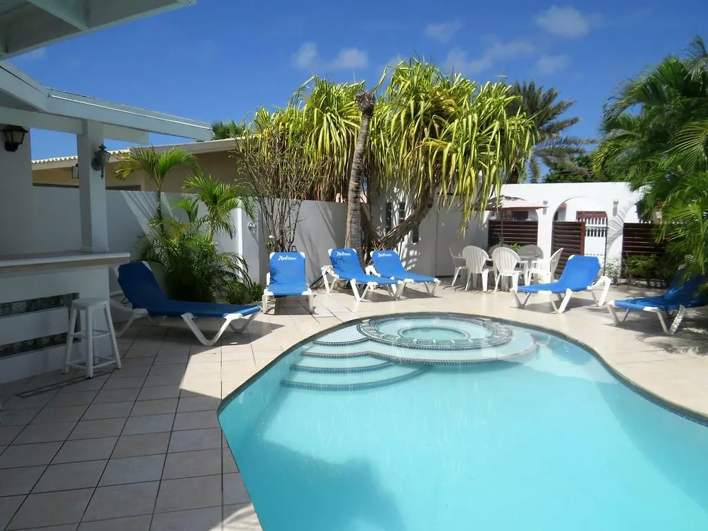 Tanki Leendert Palm Beach Vacation Villa Tanki Leendert